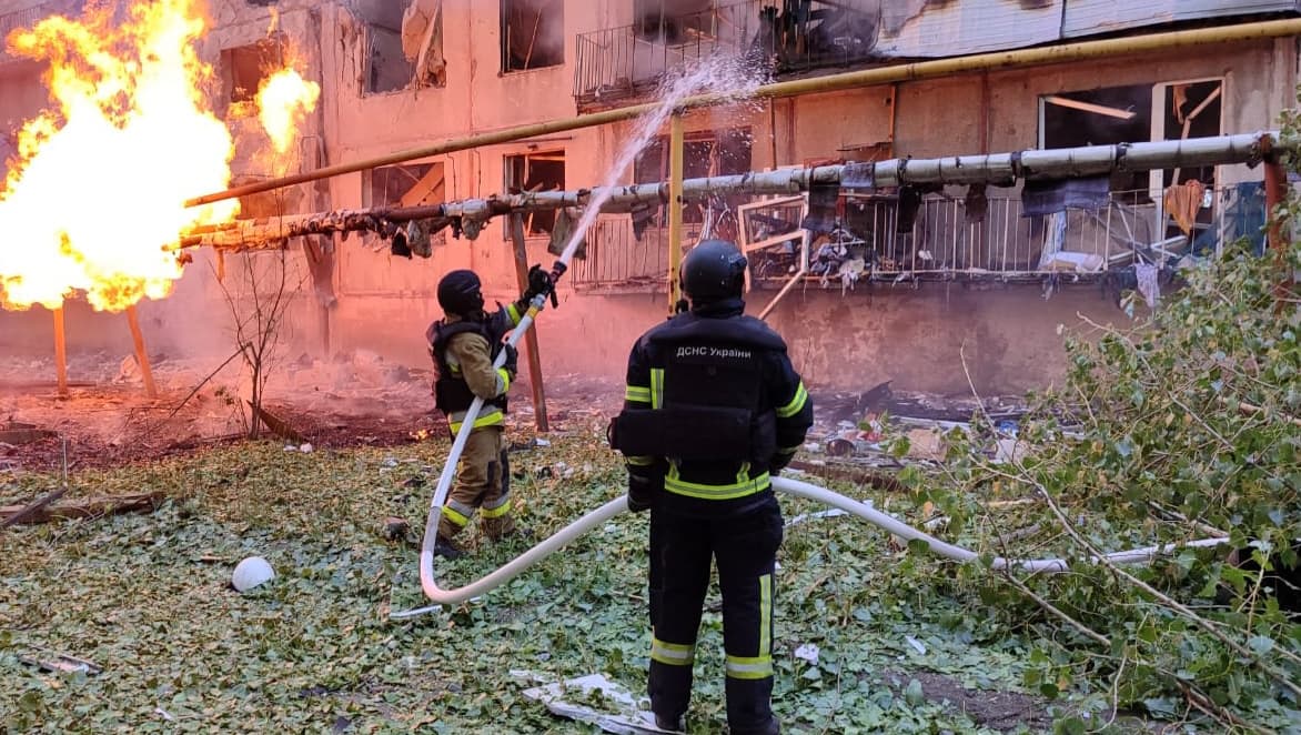 2 загиблих та 16 поранених людей внаслідок обстрілу Мирнограда та Райгородку (фото)