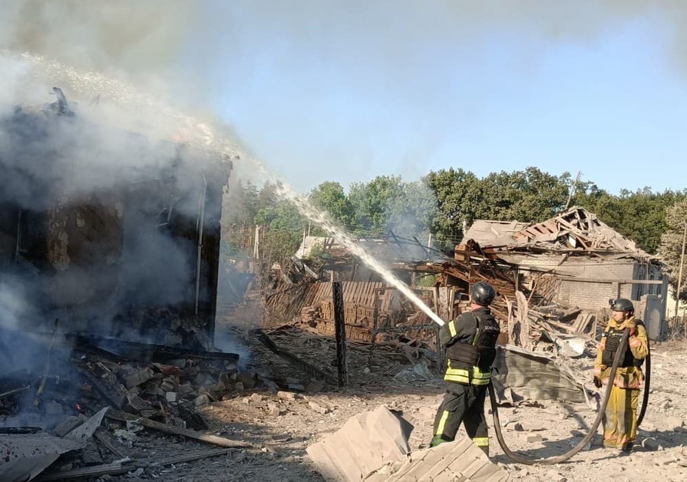 На Донеччині за добу рятувальники ліквідували 24 пожежі