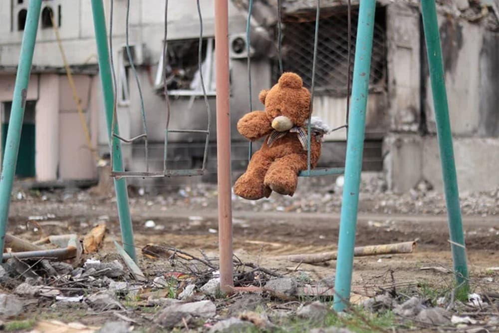 У лікарні померла 8-річна дівчинка, яка потрапила під російський обстріл Нью-Йорка на Донеччині