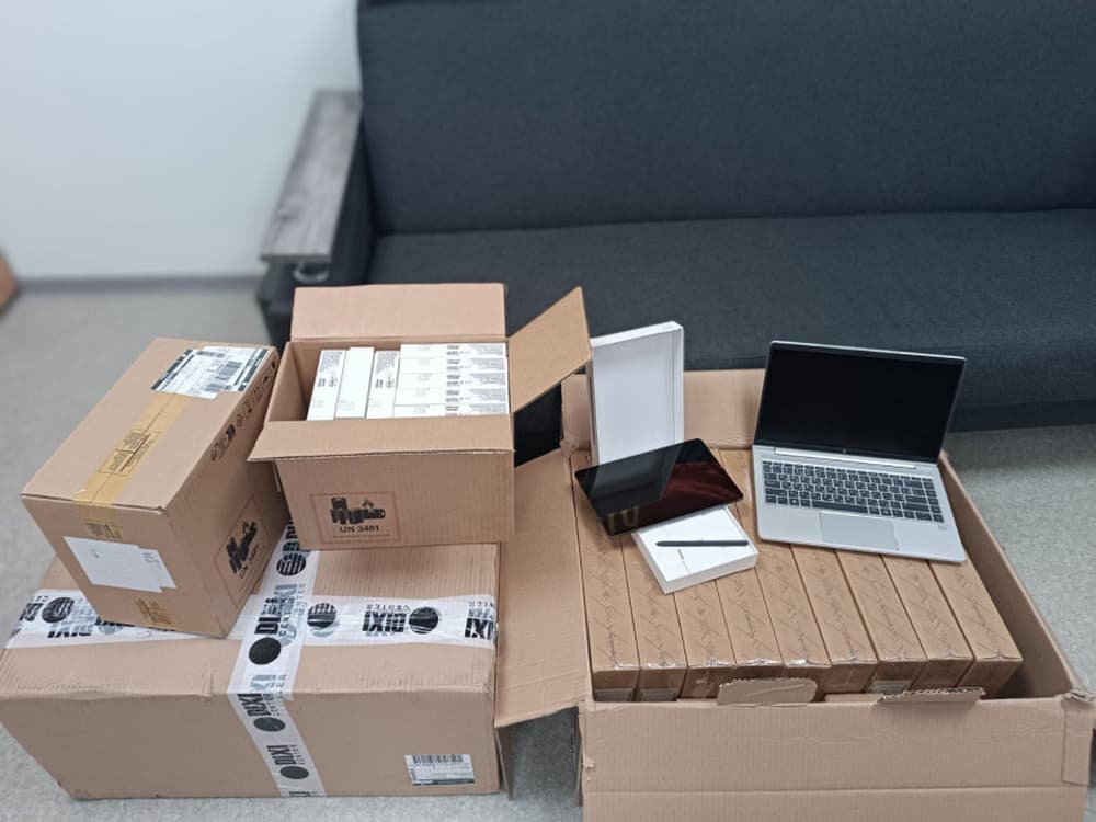 Триває допомога від Уряду Японії для створення цифрових освітніх центрів на базі релокованих закладів освіти з Донеччини (фото)