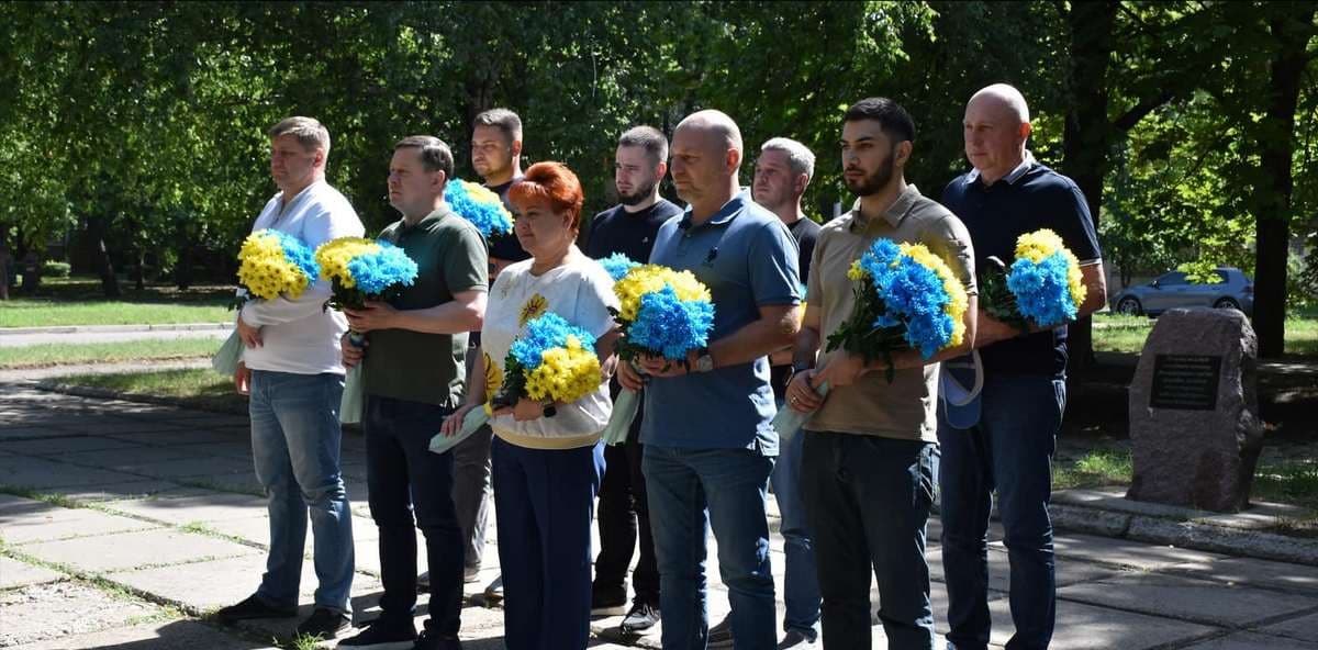 У Краматорську вшанували пам'ять захисників, які звільнили місто у 2014 році