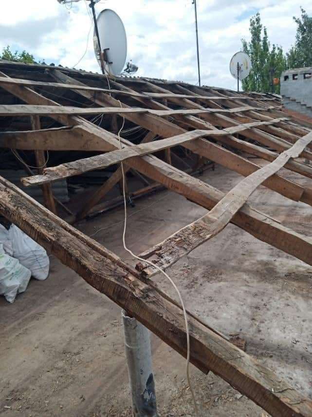 У Краматорську відновлюють багатоповерхівки, які постраждали від ворожих обстрілів (фото)