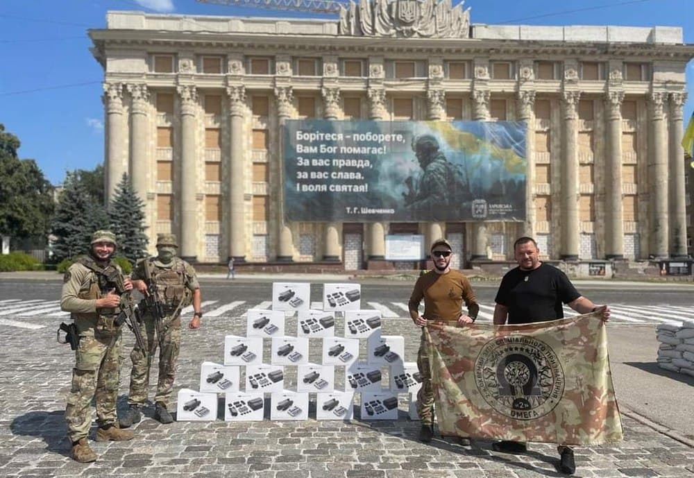 Луганщина передала 20 дронів спецпризначенцям на Харківський напрямок (фото)