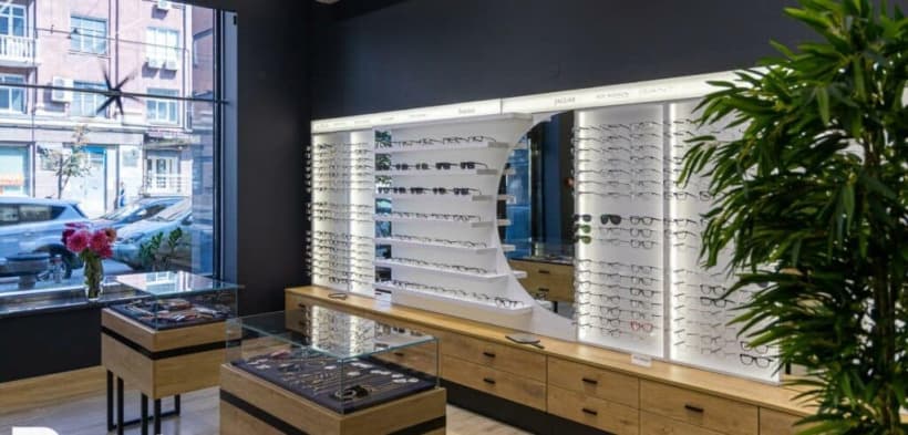 Маріупольська оптика "ОpticHub" продовжує роботу у Києві (фото)