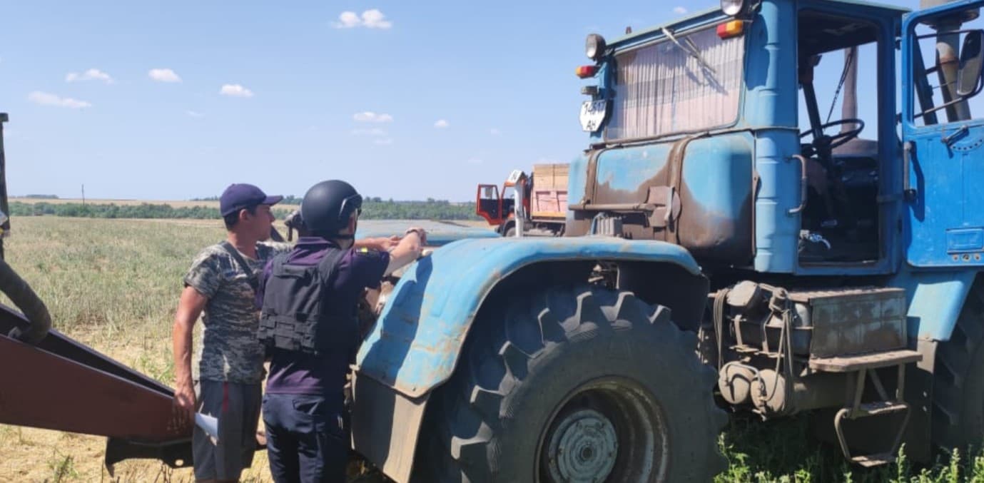 На Донеччині рятувальники нагадали аграріям правила пожежної безпеки під час збирання врожаю