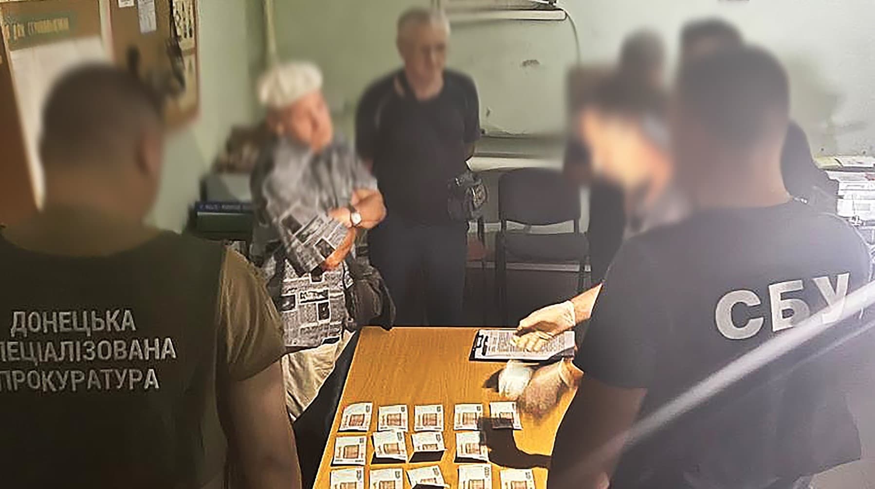 У Донецькій області затримали начальника ТЦК за вимагання хабаря у військовозобов’язаного