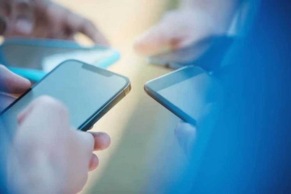 В ЄС ще на рік продовжено безоплатний роумінг для українських шукачів притулку