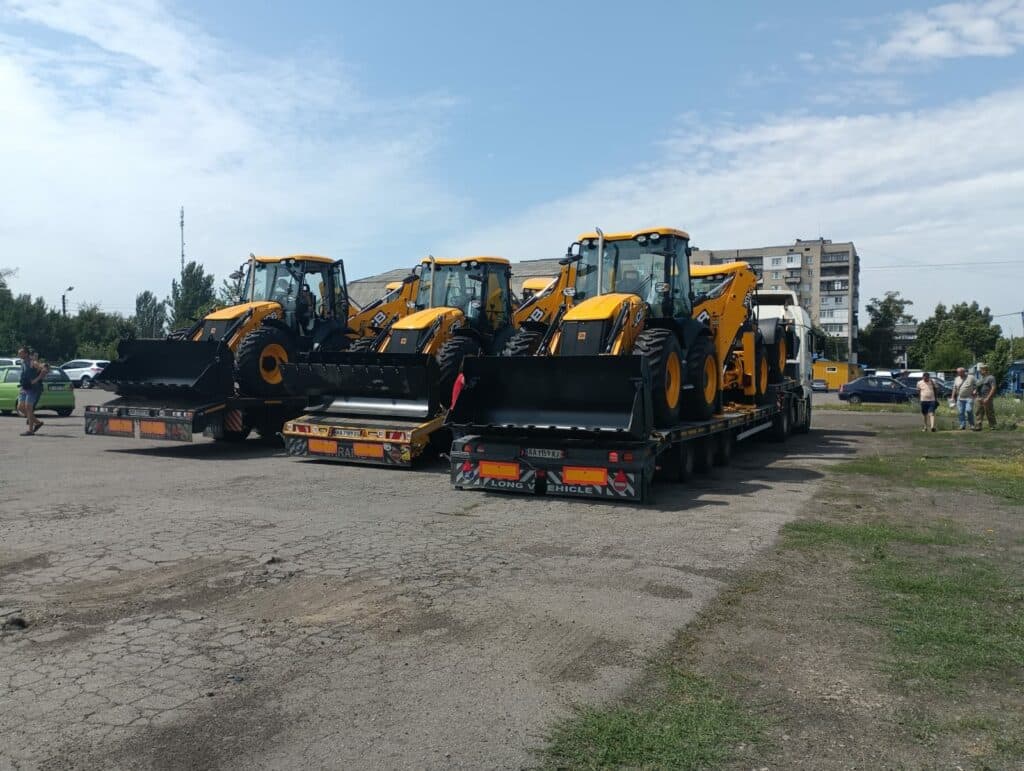 екскаватори-навантажувачі 2