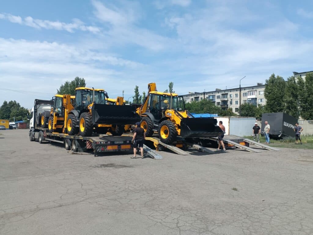 екскаватори-навантажувачі 3