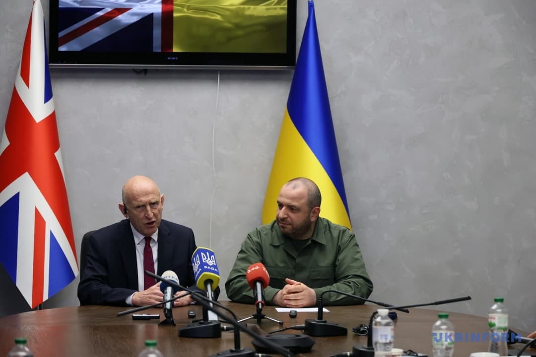 міністр оборони Великої Британії Джон Гілі та Умєров