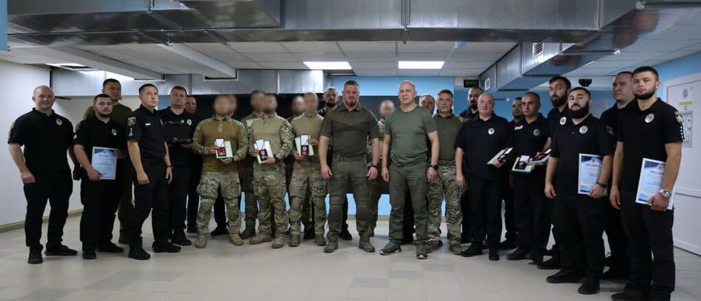 Поліцейських Донеччини відзначили за віддану службу на лінії фронту