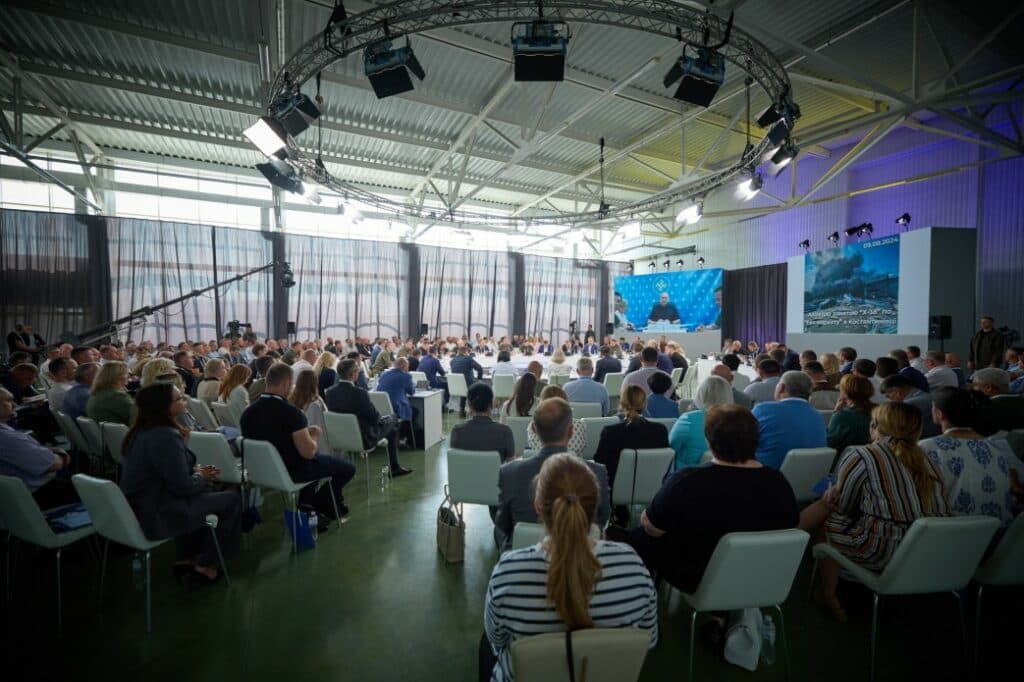 Енергетику, початок навчального року та співпрацю з партнерами в ЄС обговорили на Конгресі місцевих та регіональних влад