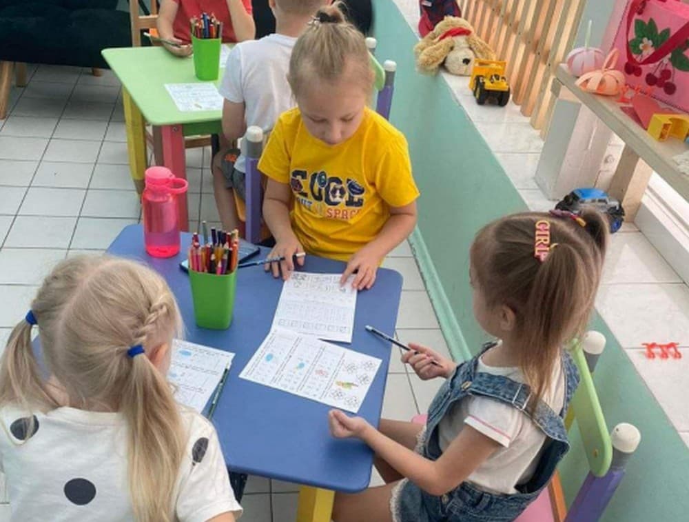 У Сватівському хабі в Броварах організовують зайняття з дошкільної підготовки