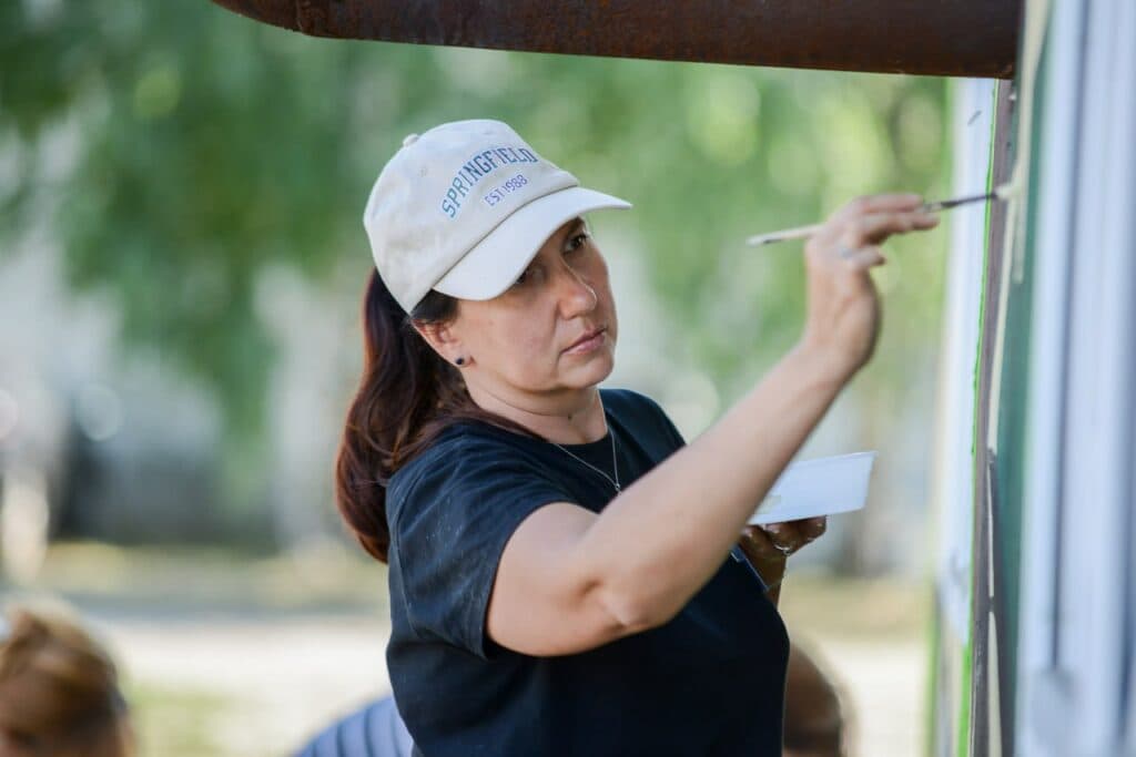 Родини захисників Маріуполя відвідали соціальне ранчо (фото)