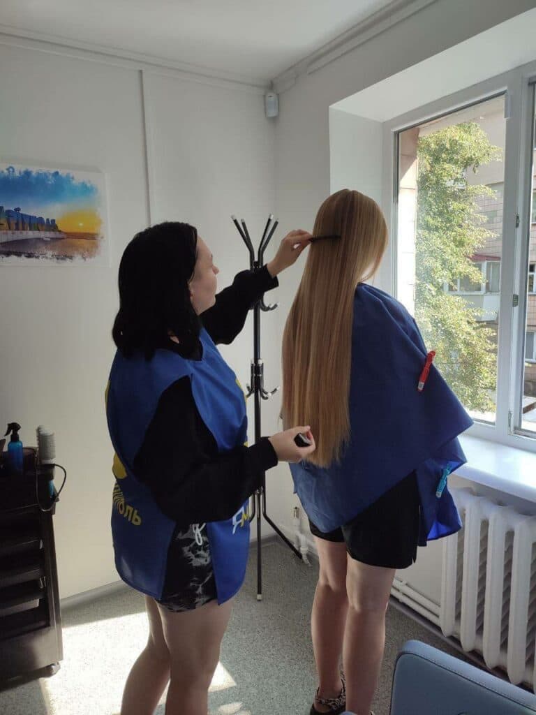 У Рівному запрацював побутовий центр для маріупольців (фото)