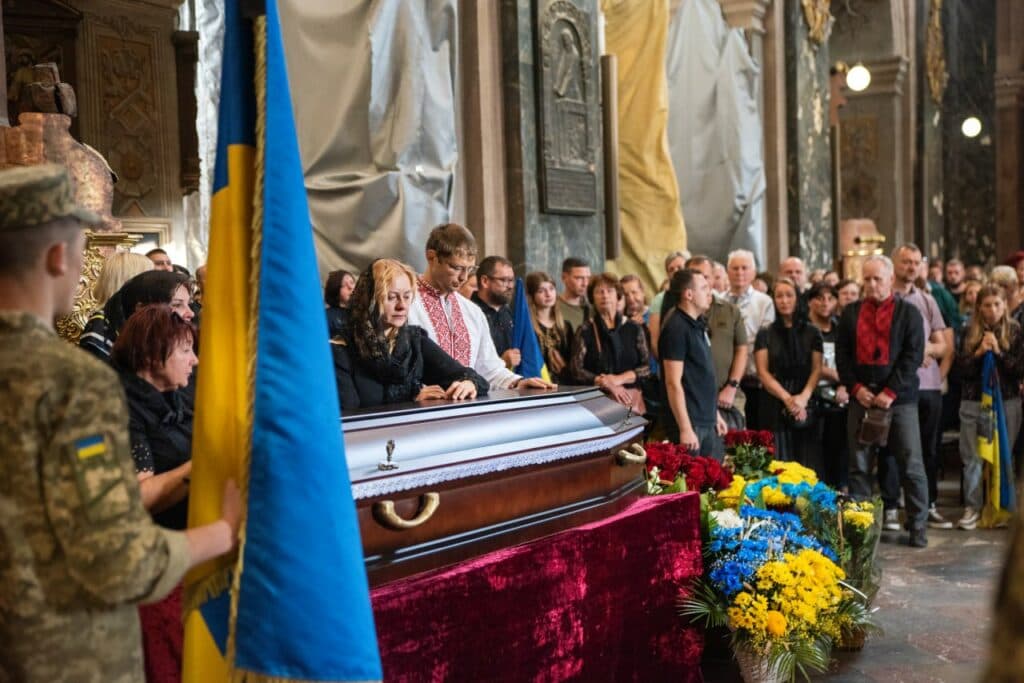 У Львові попрощалися із захисником Маріуполя (фото)
