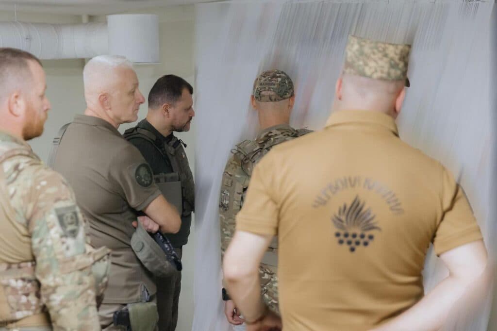 Очільник МВС відвідав Донеччину, нагородив бійців НГУ, рятувальників і поліціянтів 2