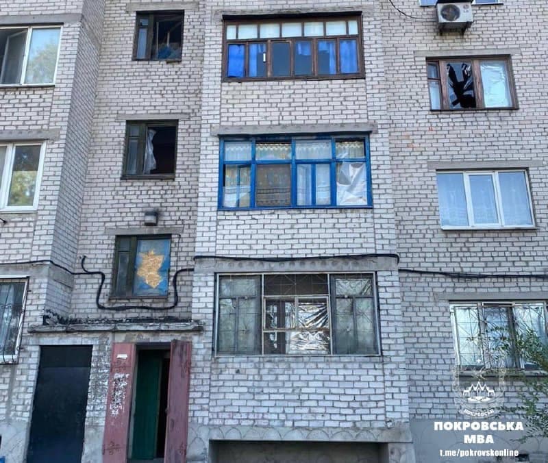 Также: Славянск снова обстреляли оккупанты: пострадало авто и торговый павильон
Также: Мирноградская громада попала под вражеский обстрел: есть 4 раненых, среди них — дети