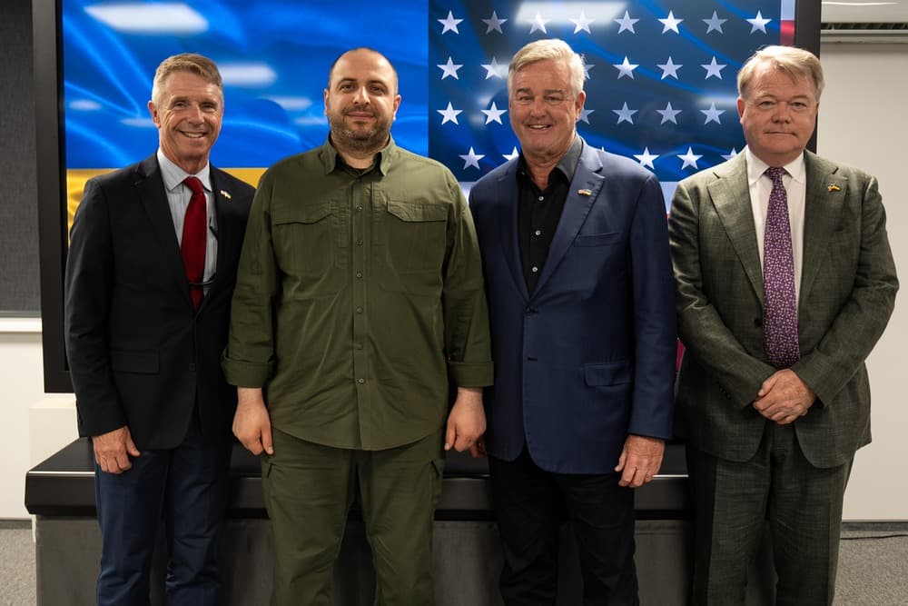 Міністр оборони України обговорив із конгресменами США можливості застосування далекобійної зброї по цілях в рф