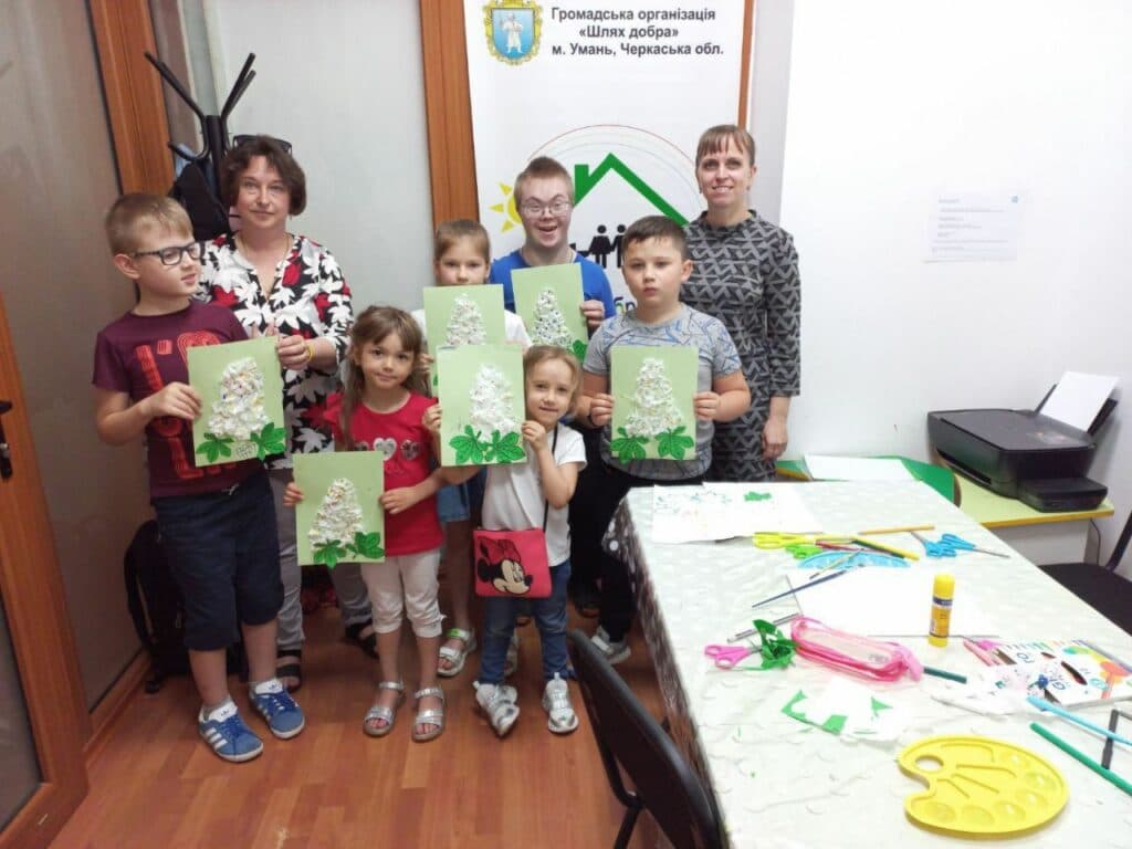 допомога людям з інтелектуальними порушеннями