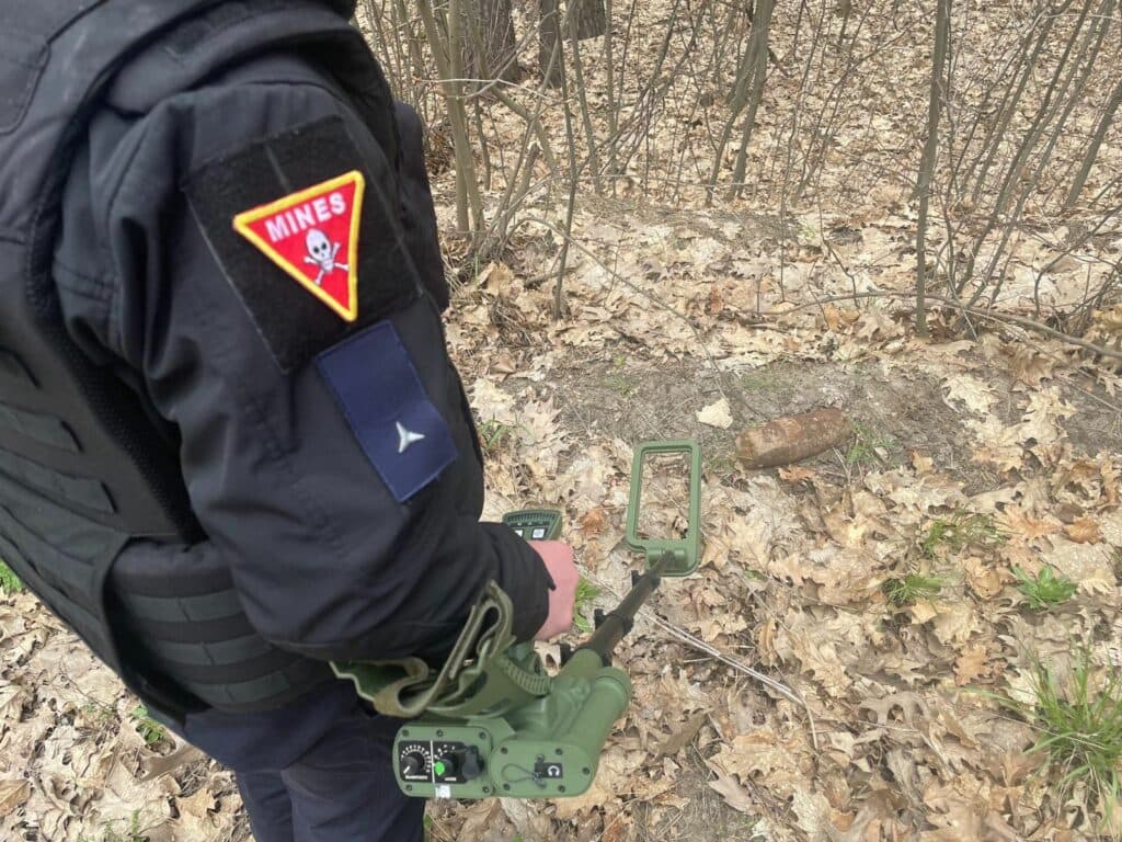 як вберегтися від мін на Донеччині