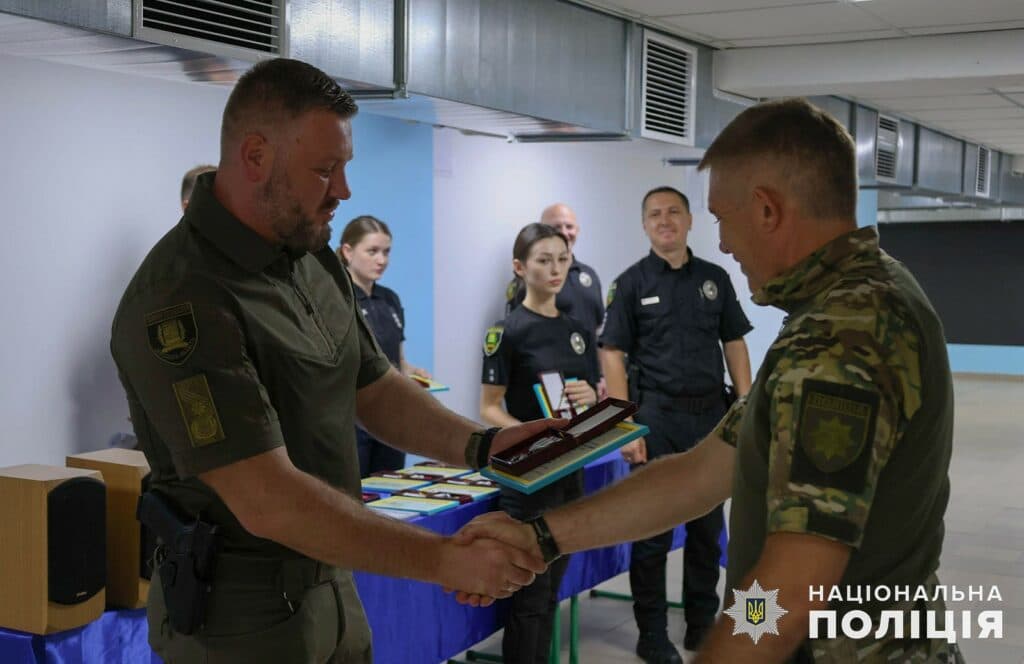 Поліцейських Донеччини відзначили за віддану службу на лінії фронту (фото)