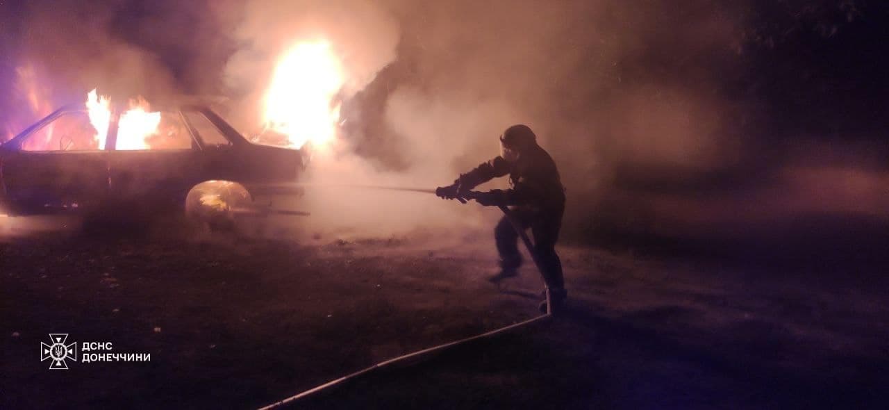 пожежі на донеччині внаслідок російських обстрілів 2