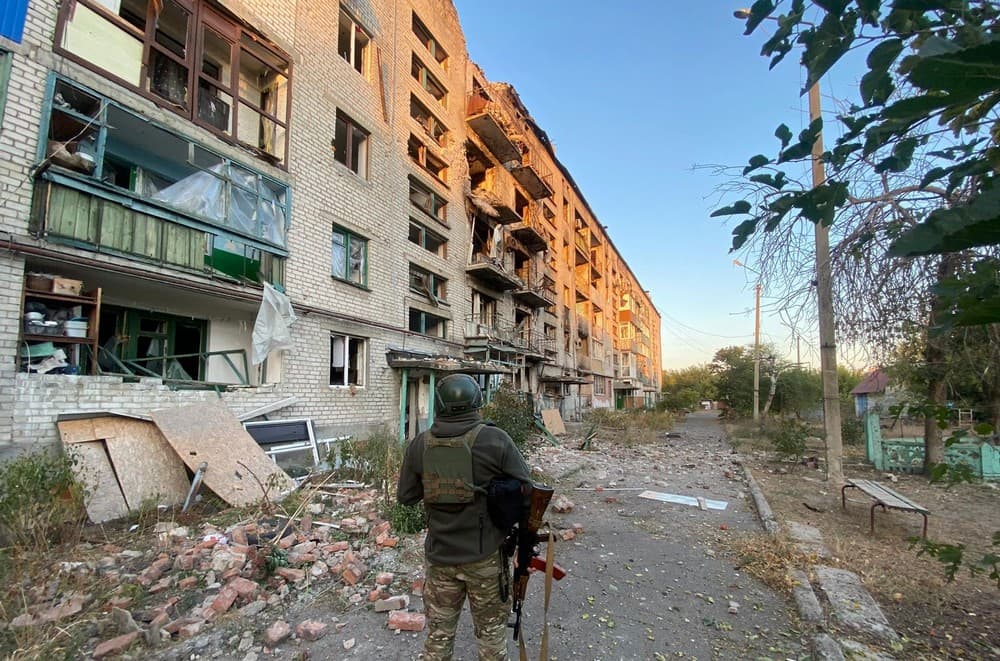 Поліція повідомила про 3 038 ворожих обстрілів по лінії фронту на Донеччині, є жертви