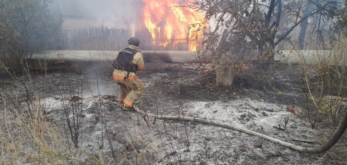 На Донеччині рятувальники ліквідували за добу 27 пожеж