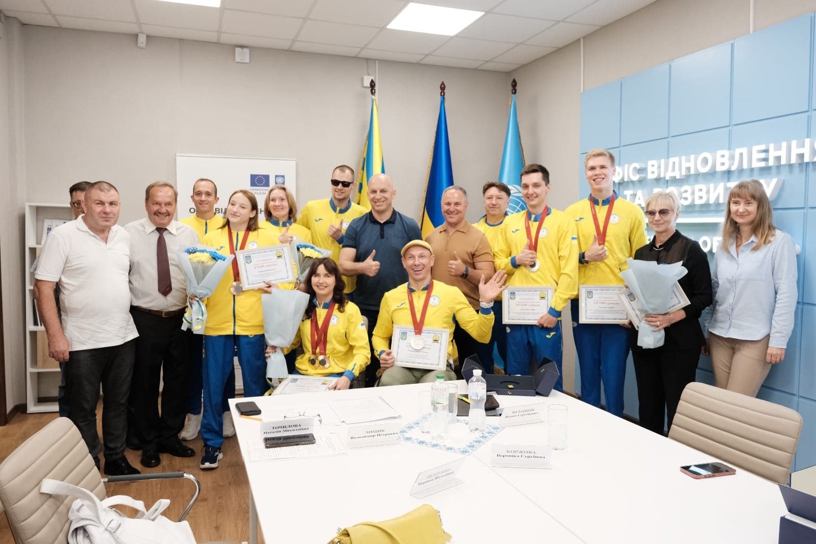 Філашкін зустрівся з паралімпійцями з Донеччини