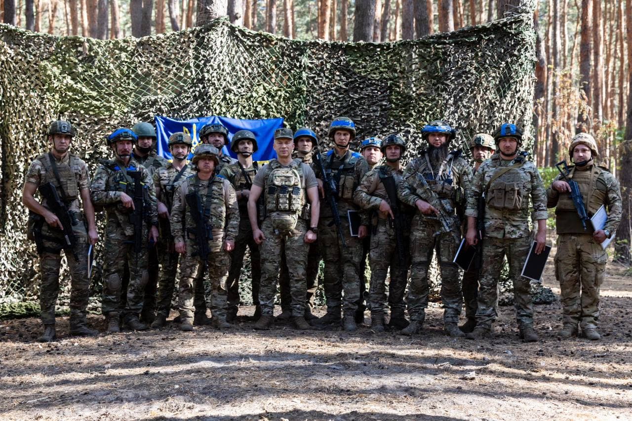 Головнокомандувач Збройних Сил України генерал Олександр Сирський нагородив відзнаками воїнів Військової служби правопорядку 1