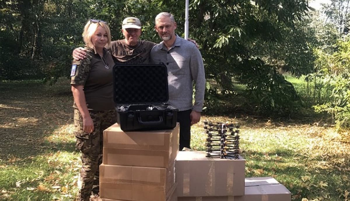 Для потреб фронту Луганщина передала ще понад 100 дронів