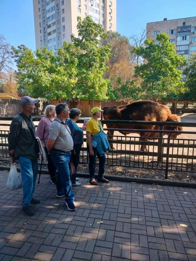 Переселенцы из Луганщины посетили Киевский зоопарк 2