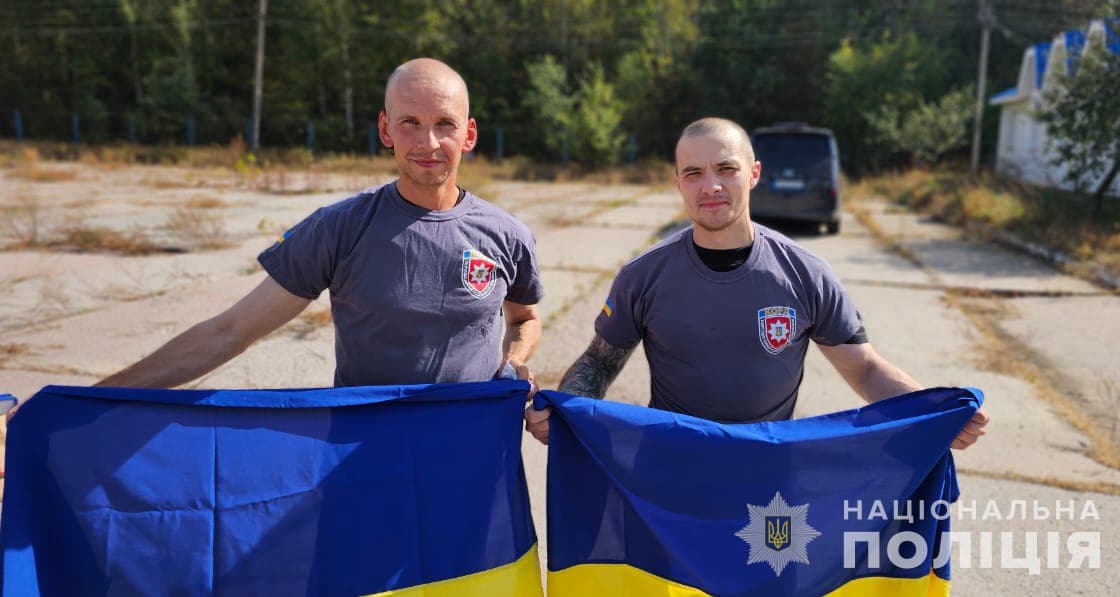 поверення з полону поліціянтів з донеччини