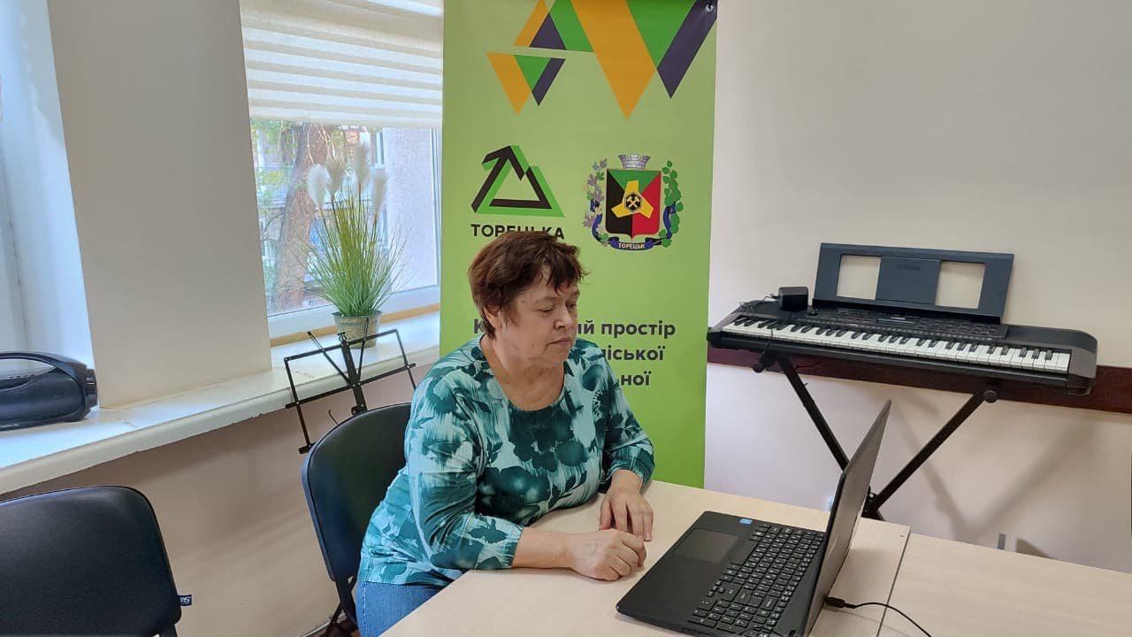 Для переселенців з Торецька у Дніпрі провели тренінг з базової цифрової грамотності 2