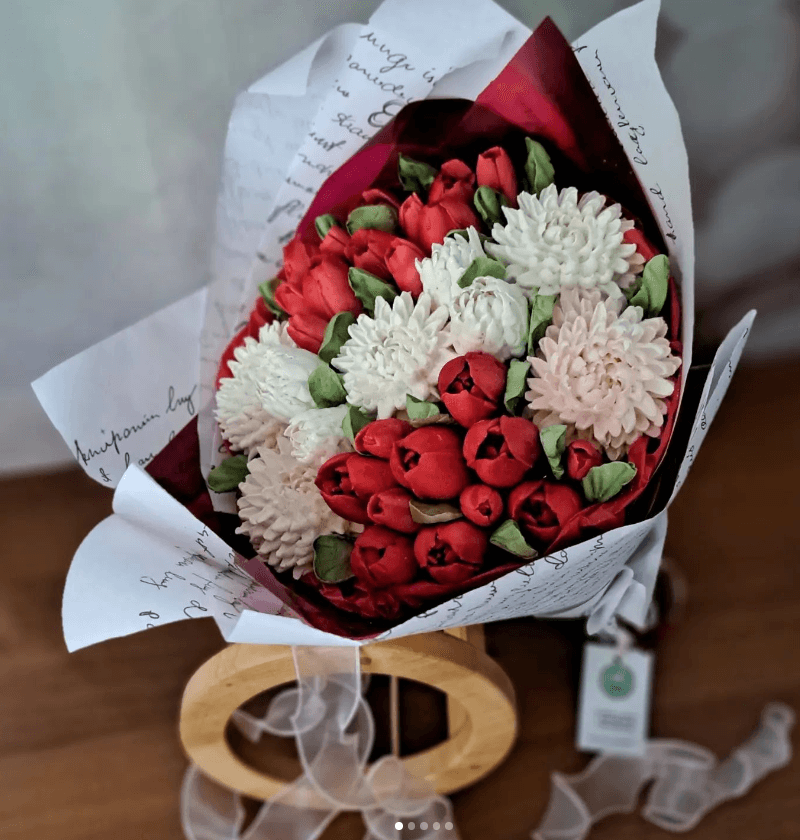 Двічі переселенка з Донеччини відкрила "Зефірний сад" у Дніпрі (відео)