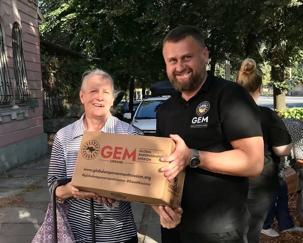 Гуманітарні центри надали продуктові та гігієнічні набори переселенцям з Донеччини (фото)