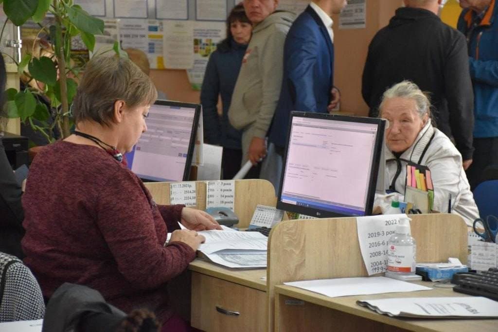 У краматорському УПСЗН працюють "гарячі лінії"