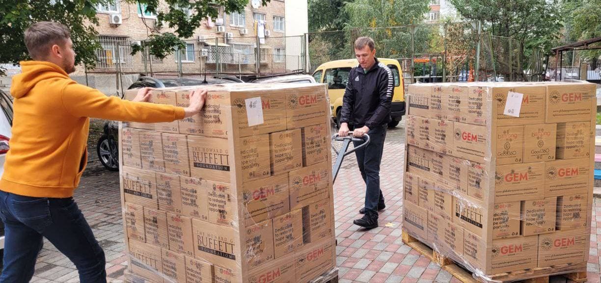 У Києві видають допомогу ВПО з Луганщини