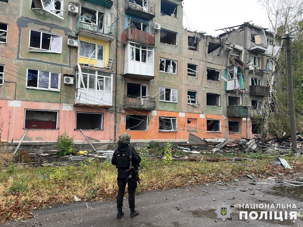 Поліцейські зафіксували 2 437 ворожих обстрілів Донеччини за добу