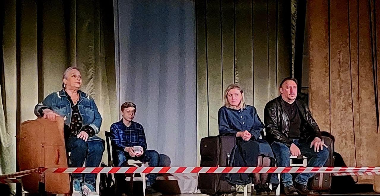 У Сваляві показали п'єсу Маріупольська драма Донецького академічного обласного драматичного театру 0