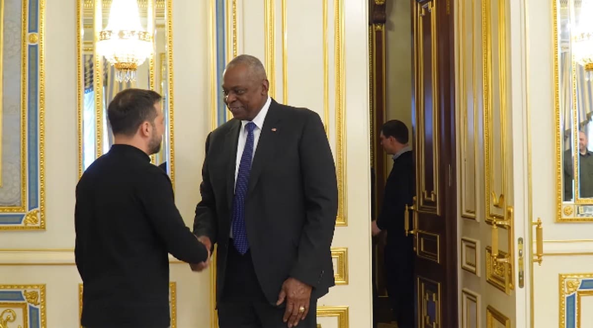 Зеленський зустрівся з міністром оборони США