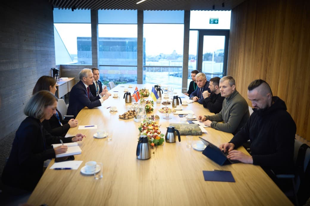 Зеленський розповів про зустрічі з премʼєр-міністрами Данії, Норвегії, Швеції та Фінляндії в Рейкʼявіку