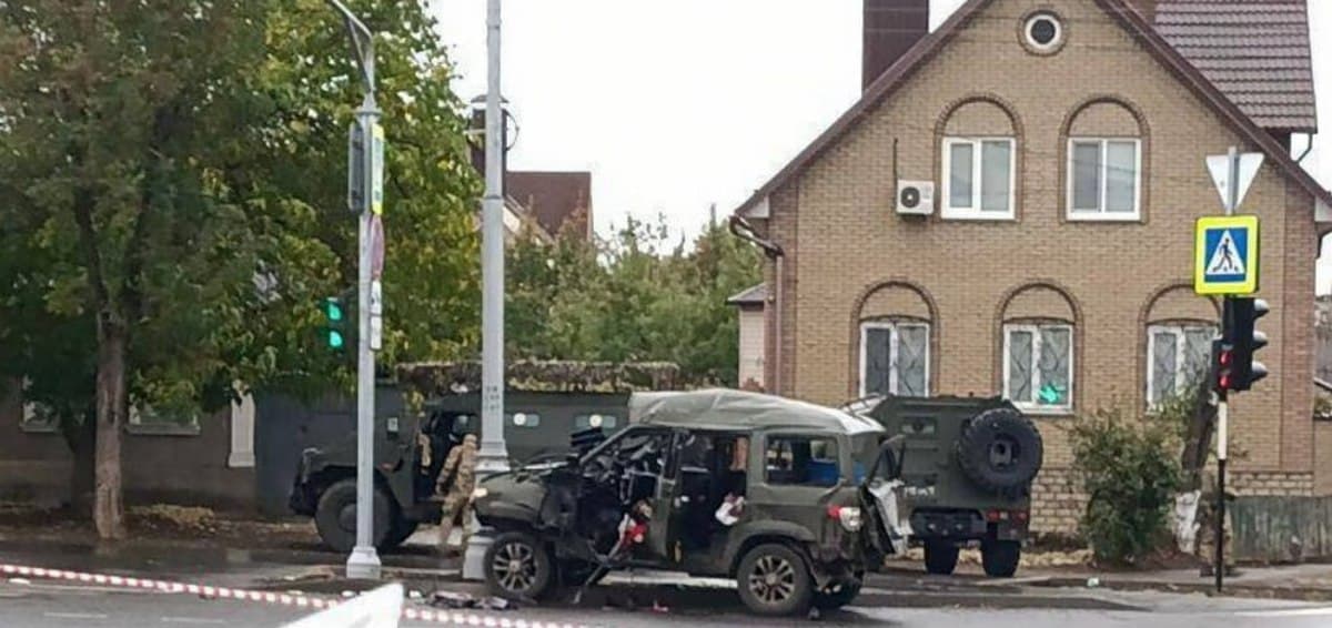 В окупованому Луганську підірвалася автівка "начальника штабу" силовиків окупантів (відео)