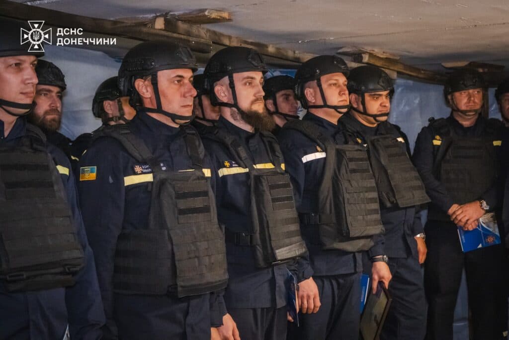 50 спасателей Донбасса отмечены государственными и ведомственными наградами 2