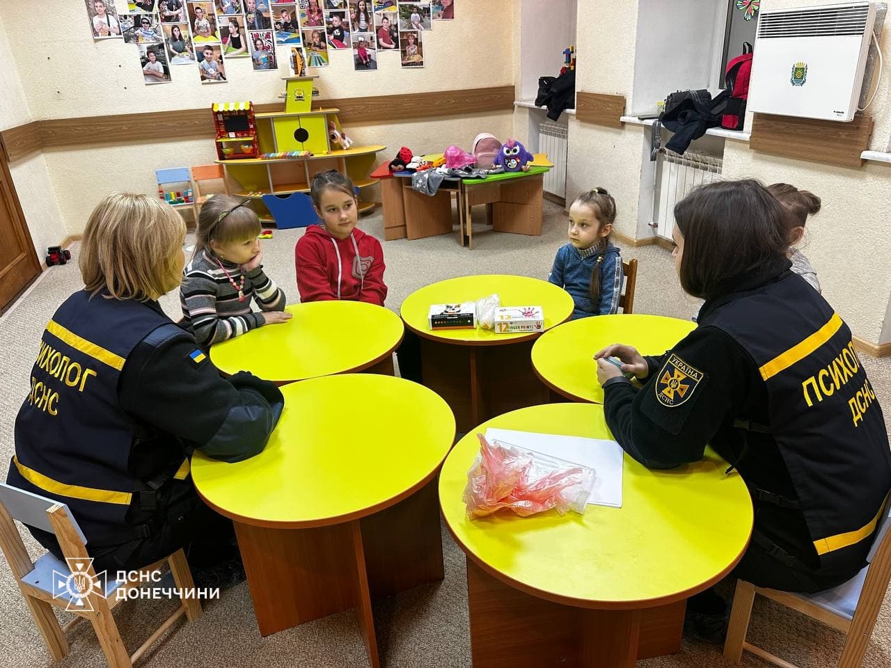 Дітям-переселенцям з Краматорського району психологи ДСНС надали підтримку