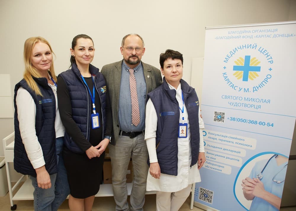 За підтримки міжнародників у Дніпрі відкрився медичний центр, де обслуговують ВПО