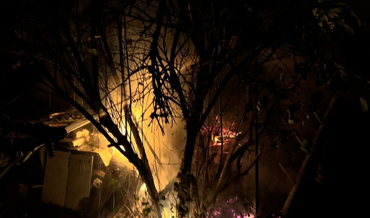 У Слов'янську виникла пожежа після ворожого обстрілу