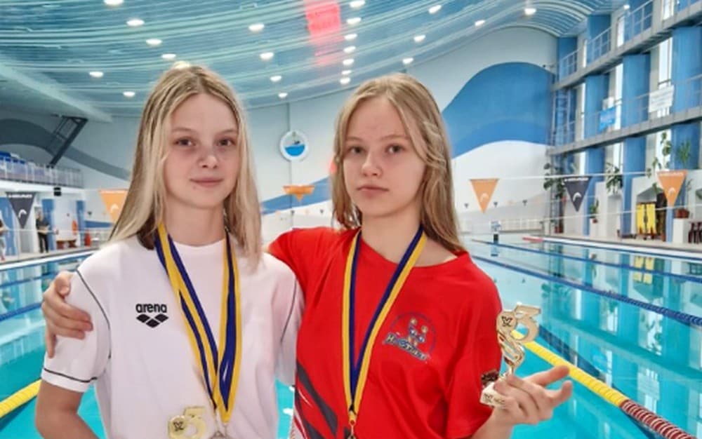 Плавчині з Донецької області стали призерками чемпіонату України серед кадетів