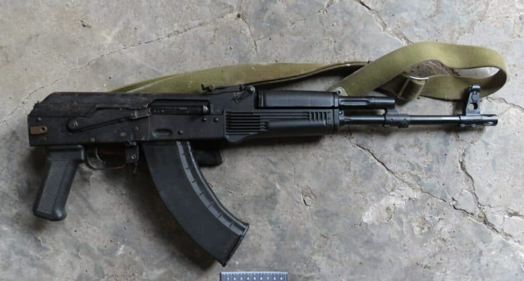 В окупованій Горлівці виявлено схрон зі зброєю (фото)